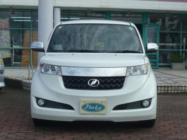 TOYOTA BB (PEARL WHITE)