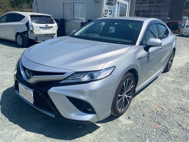 TOYOTA CAMRY (Grey)