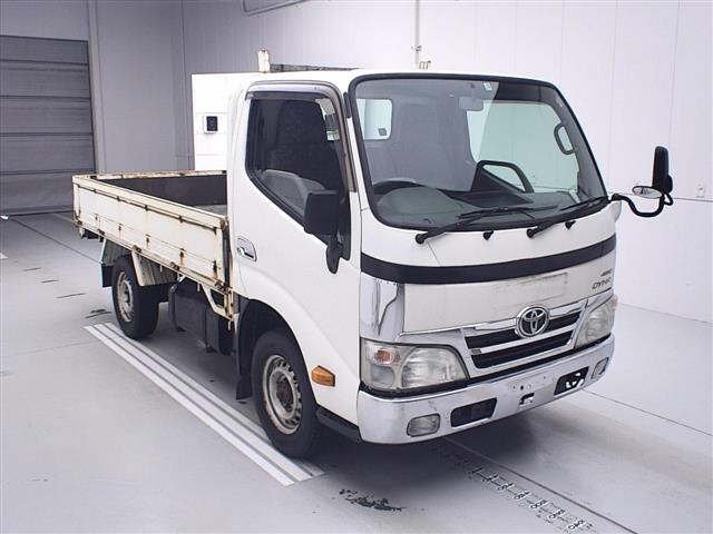 TOYOTA DYNA