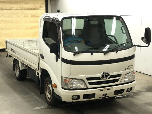 TOYOTA DYNA